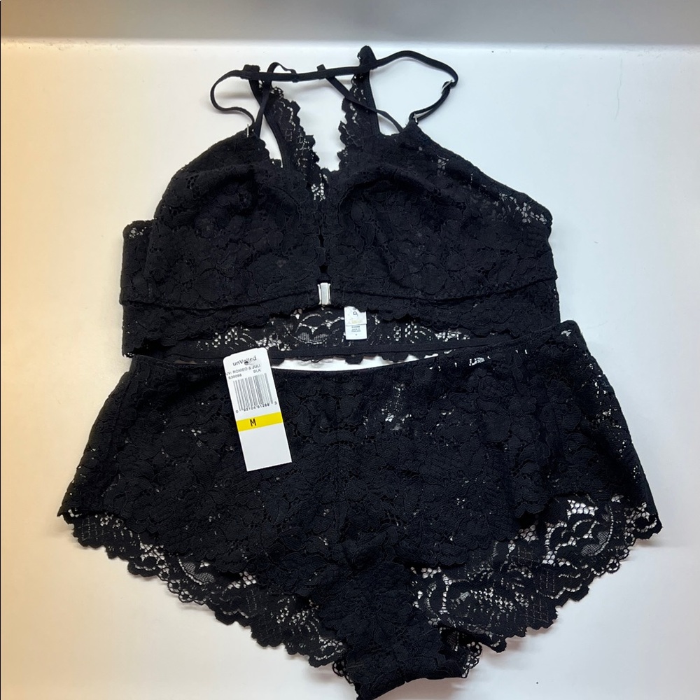 Elegant Black Lace Bralette and Panty Set